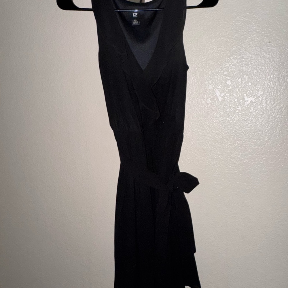 Iz Byer Classic Black Midi Dress